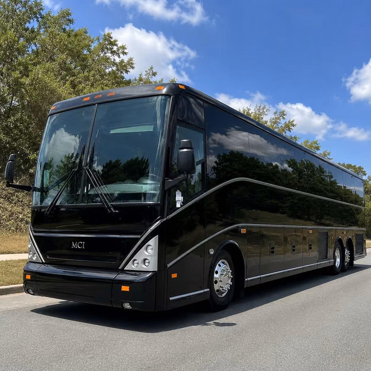 construction and worksite shuttle bus rentals in the oro valley area