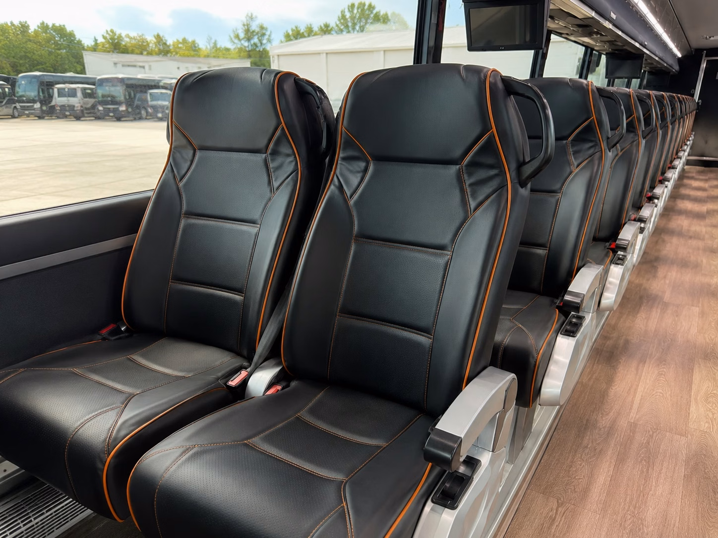 fan bus rentals to tucson roadrunners and arizona wildcats games